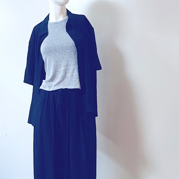 🏝Vacay Ready 2pc Skirt Set; Top & MIDI Skirt🏝 - Picture 15 of 16